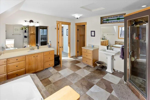 $1,200,000 | 28750 Glader Boulevard, Lindstrom, MN 55045