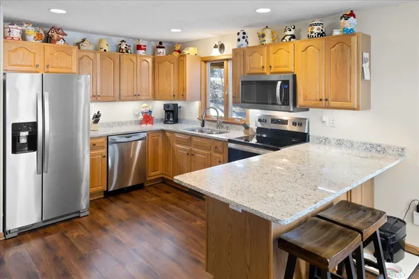 $1,200,000 | 28750 Glader Boulevard, Lindstrom, MN 55045