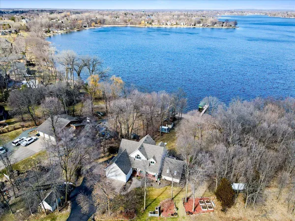 $1,200,000 | 28750 Glader Boulevard, Lindstrom, MN 55045