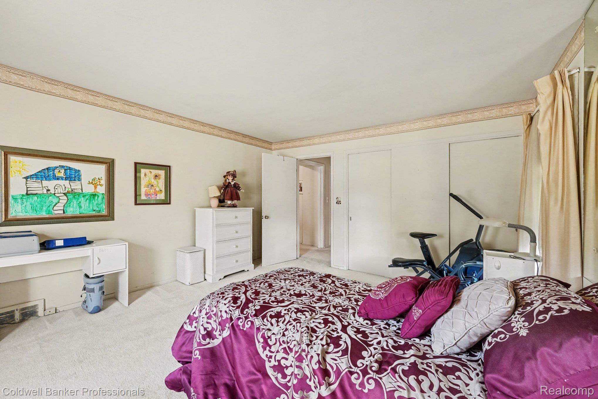 16 Hawthorne Road Grosse Pointe, MI 48236 - Photo 11 of 26 018_file_3311.jpg