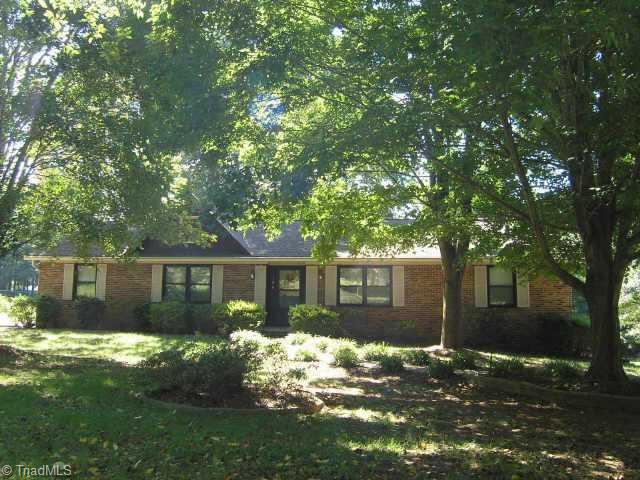 190 Roquemore Road Clemmons, NC 27012 - Photo 1 of 1 Exterior Front.