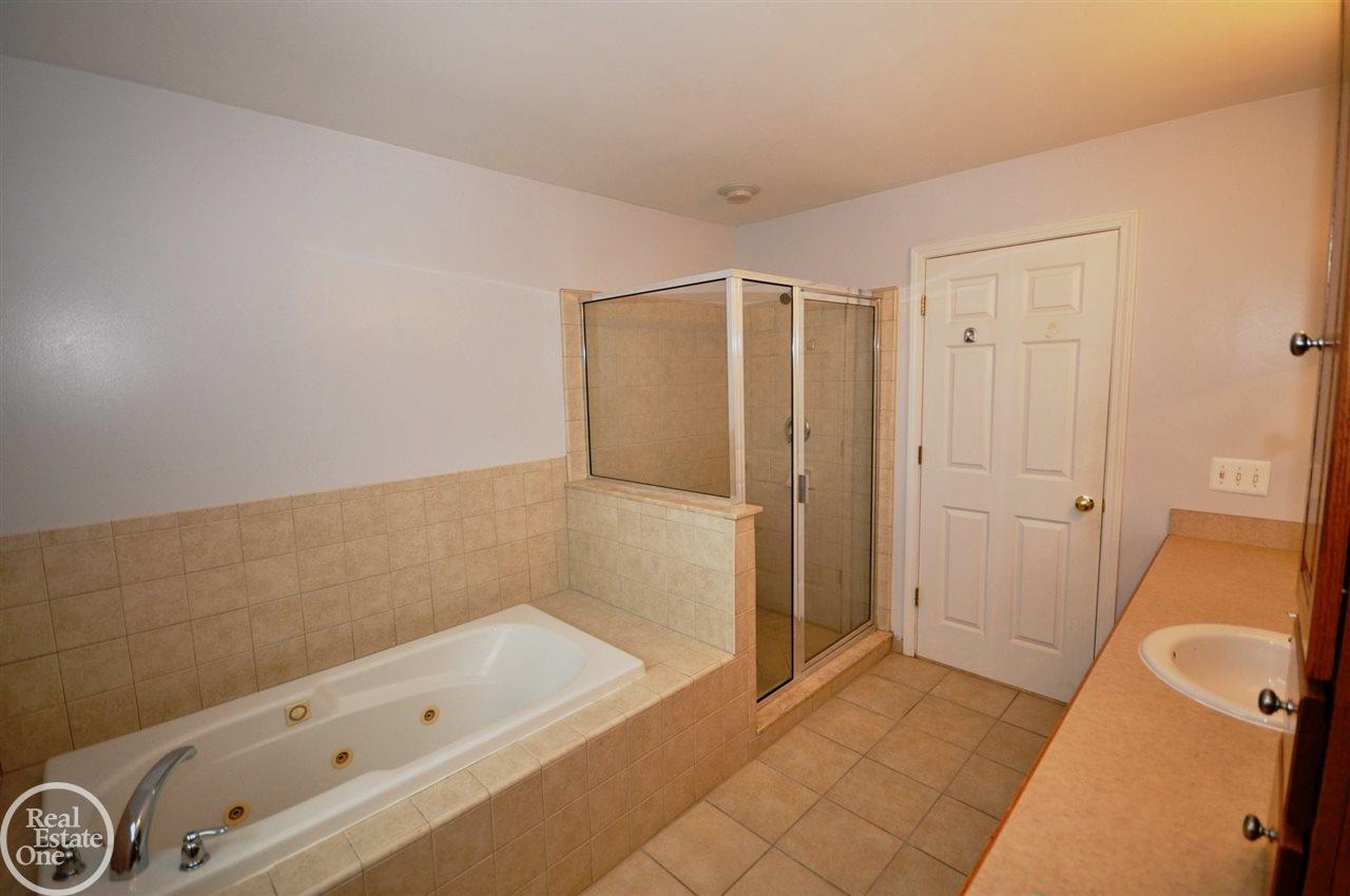 9203 Copper Ridge Drive Davison, MI 48423 - Photo 24 of 33 31367385-23.JPG
