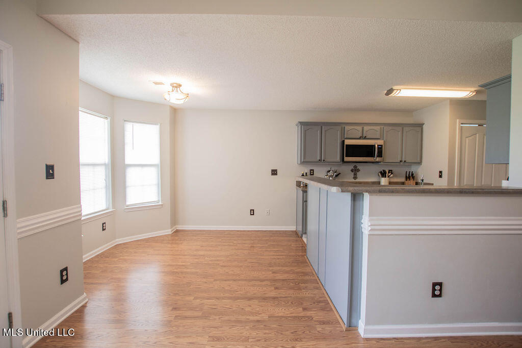 2142 Heather Ridge Southaven, MS 38672 - Photo 12 of 24 IMG_4342