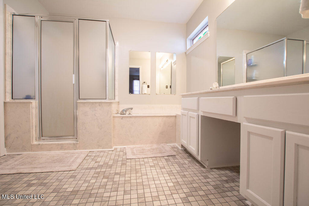 2142 Heather Ridge Southaven, MS 38672 - Photo 15 of 24 IMG_4360