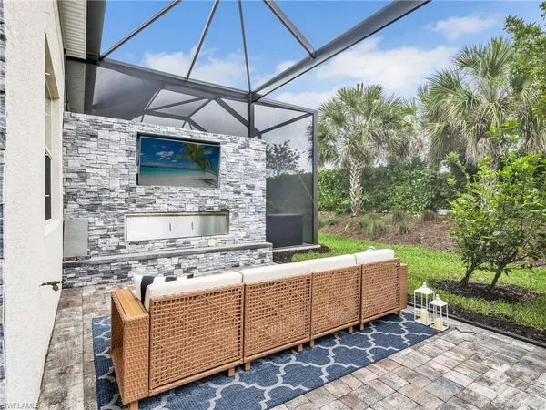 $659,000 | 9052 St Lucia Drive, Naples, FL 34114