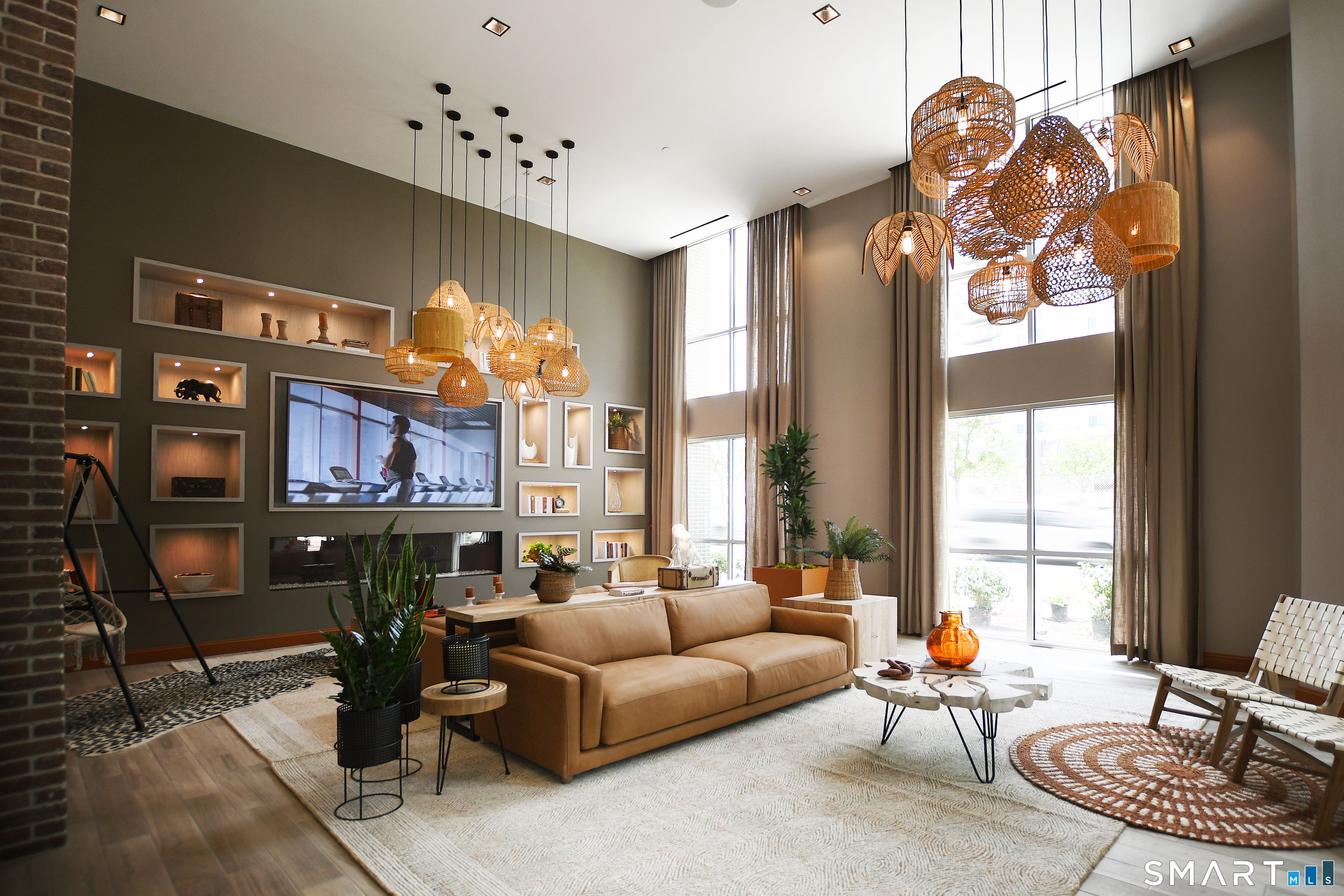 2 Harbor Point Road South, Unit 326 Stamford, CT 06902 - Photo 1 of 15 Gallery Image 1