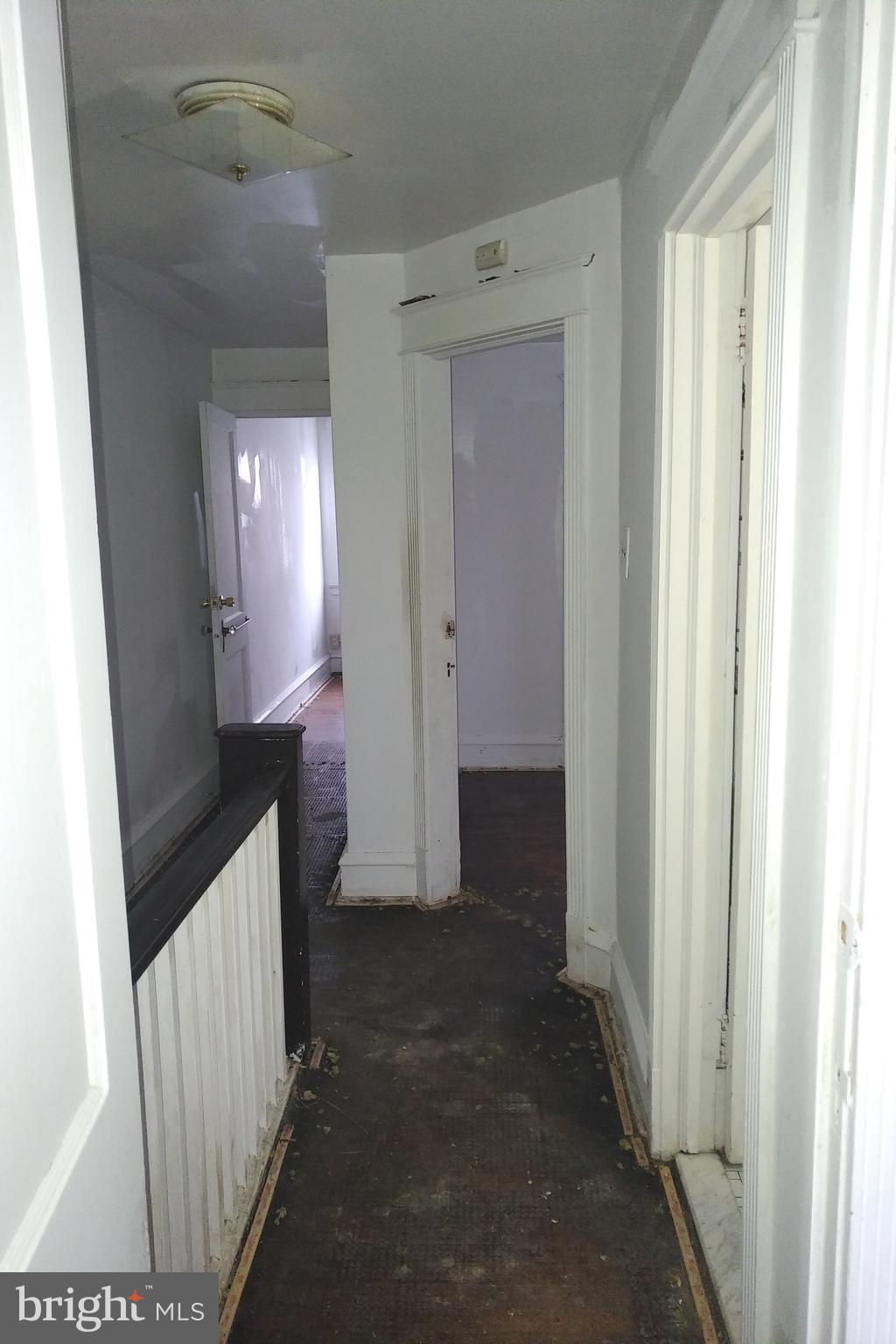 431 Copley Road Upper Darby, PA 19082 - Photo 21 of 27 Hallway