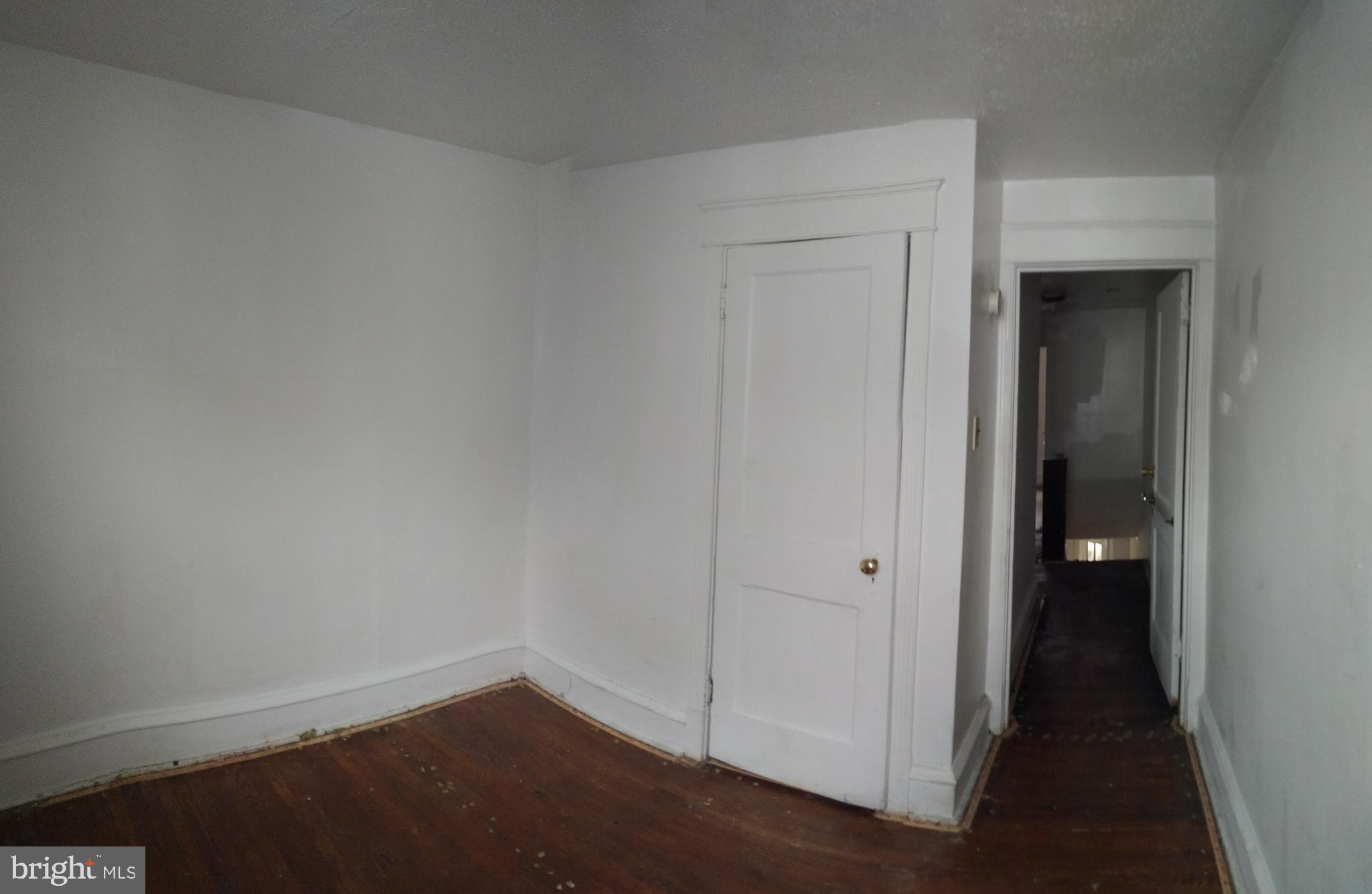 431 Copley Road Upper Darby, PA 19082 - Photo 26 of 27 Back bedroom