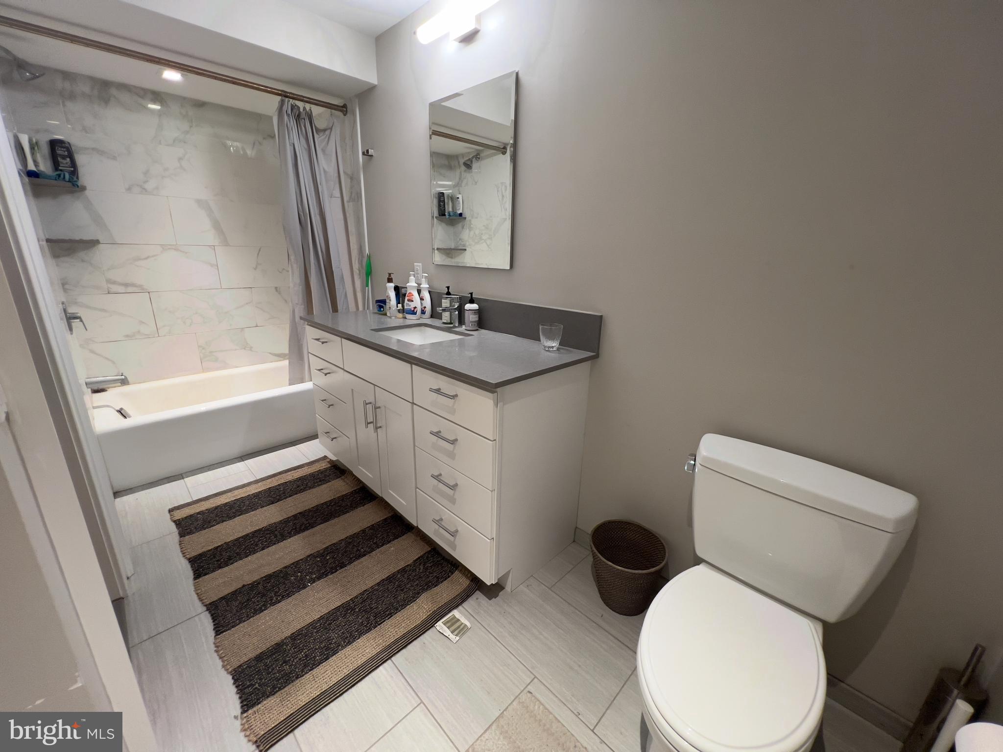 2126 Locust Street, Unit 1R Philadelphia, PA 19103 - Photo 39 of 65