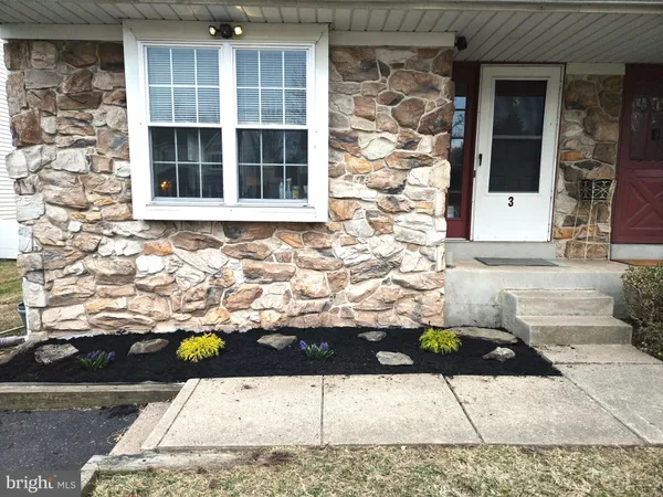 $2,800 | 3 Pearl Drive, Doylestown, PA 18901