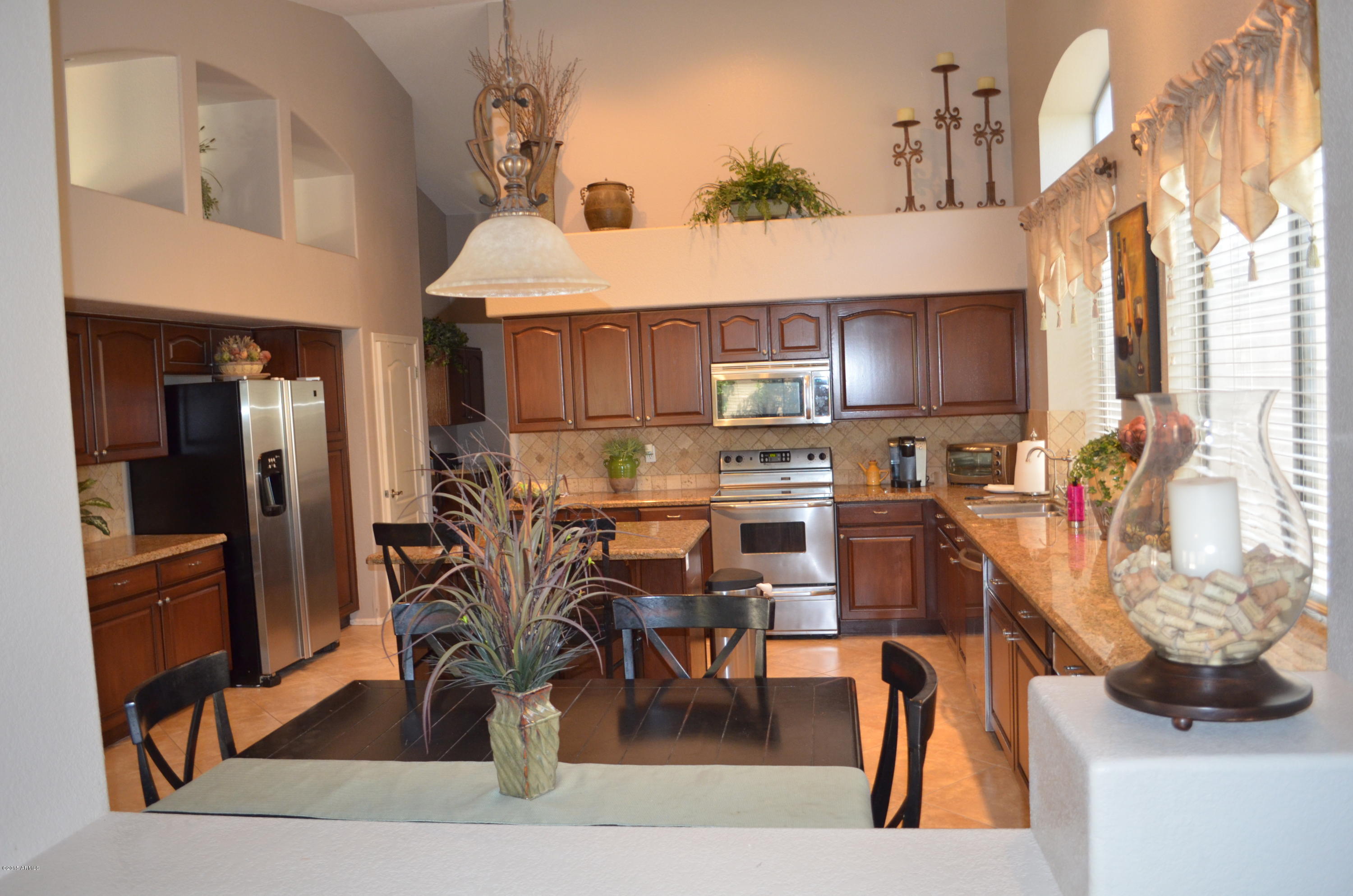 409 East Amber Ridge Way Phoenix, AZ 85048 - Photo 4 of 27 971