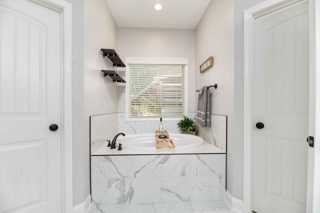 9121 Warm Springs Road Midland, GA 31820 - Photo 18 of 46 Jetted Spa Therapy Tub - external heating elements