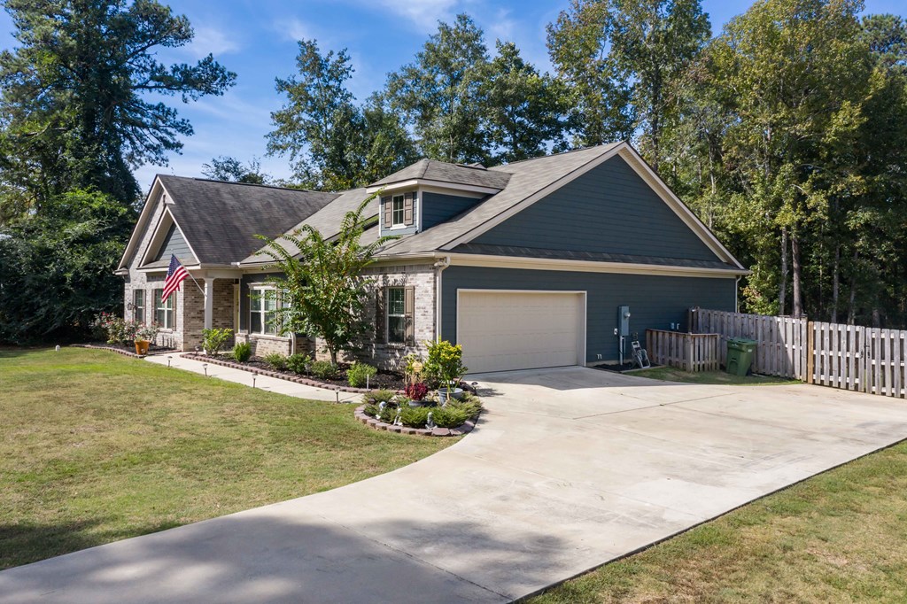 9121 Warm Springs Road Midland, GA 31820 - Photo 4 of 46