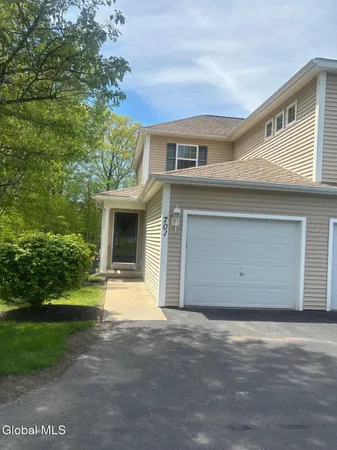 $375,000 | 701 Royale Court, North Greenbush, NY 12180