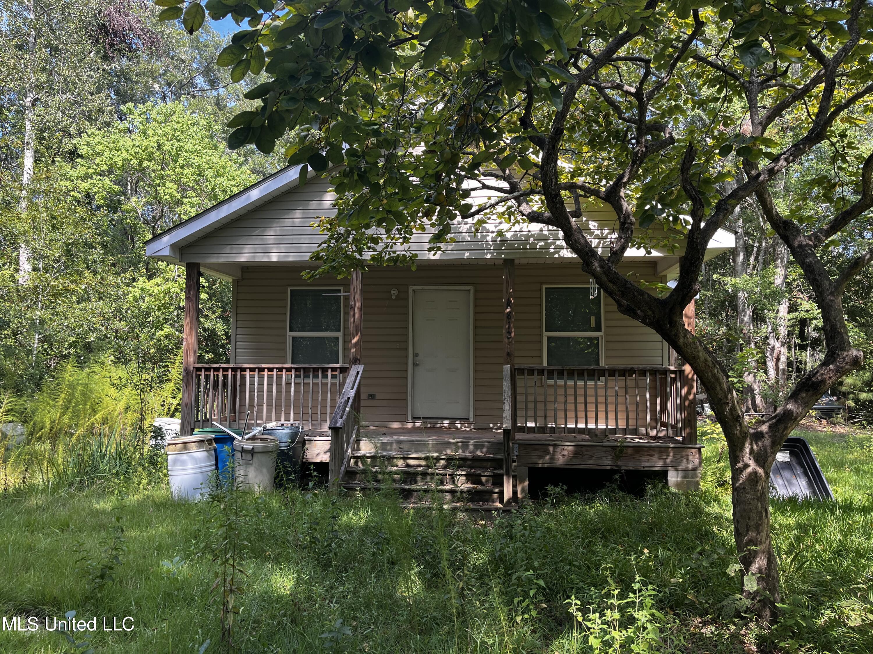 8812 Old CCC Camp Road Ocean Springs, MS 39564 - Photo 3 of 22 IMG-0844