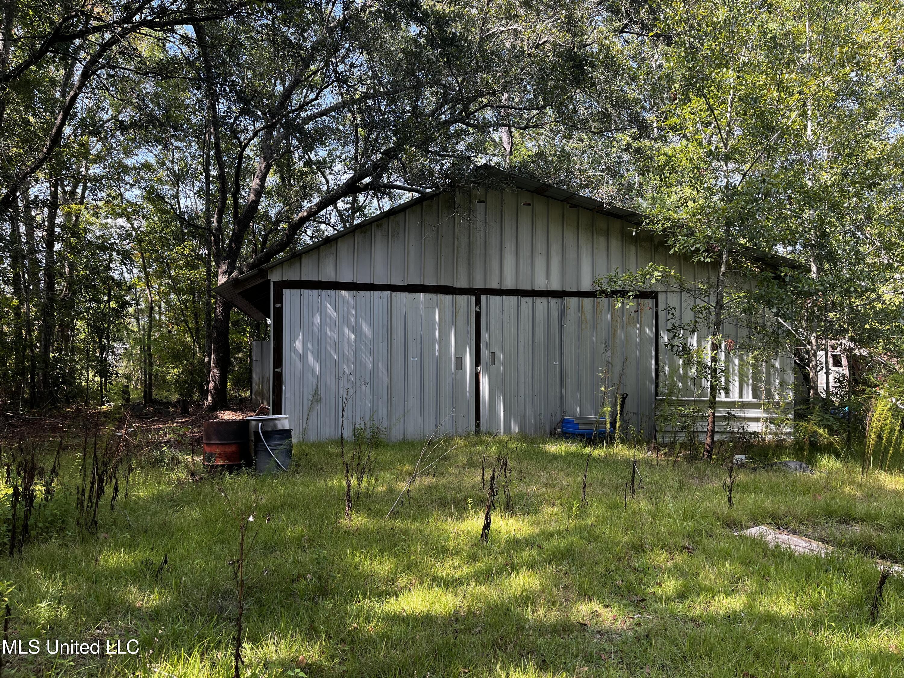 8812 Old CCC Camp Road Ocean Springs, MS 39564 - Photo 5 of 22 IMG-0846