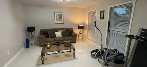 $405,000 | 3830 Fairvalley Drive, Houston, TX 77068