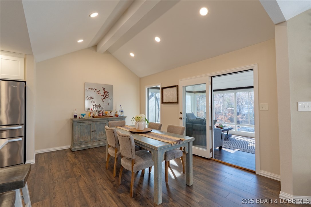 999 Imperial Point Drive Four Seasons, MO 65049 - Photo 13 of 74 Soaring ceilings and access to climate controlled