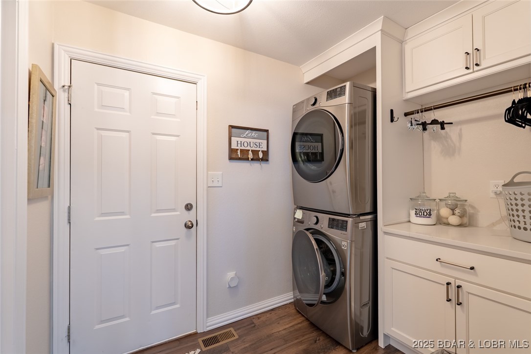 999 Imperial Point Drive Four Seasons, MO 65049 - Photo 21 of 74 Laundry and garage access off kitchen - redone and
