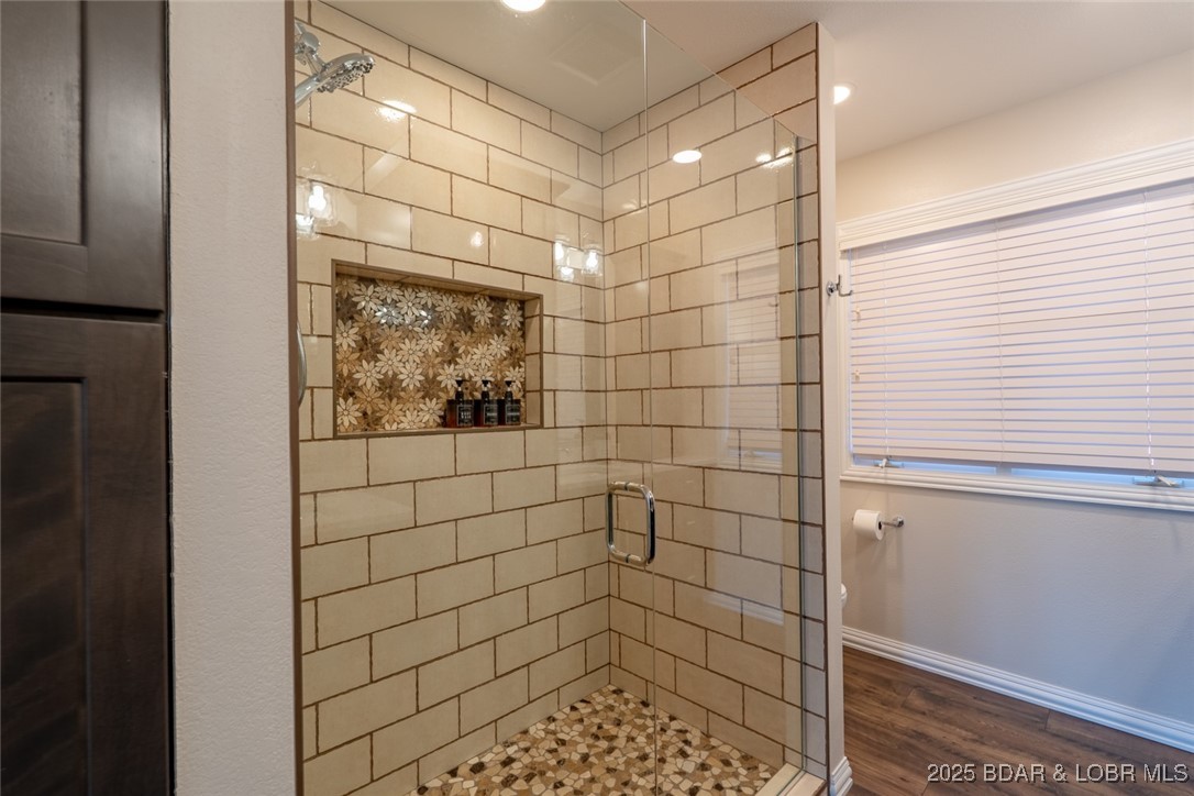 999 Imperial Point Drive Four Seasons, MO 65049 - Photo 32 of 74 Walk in shower