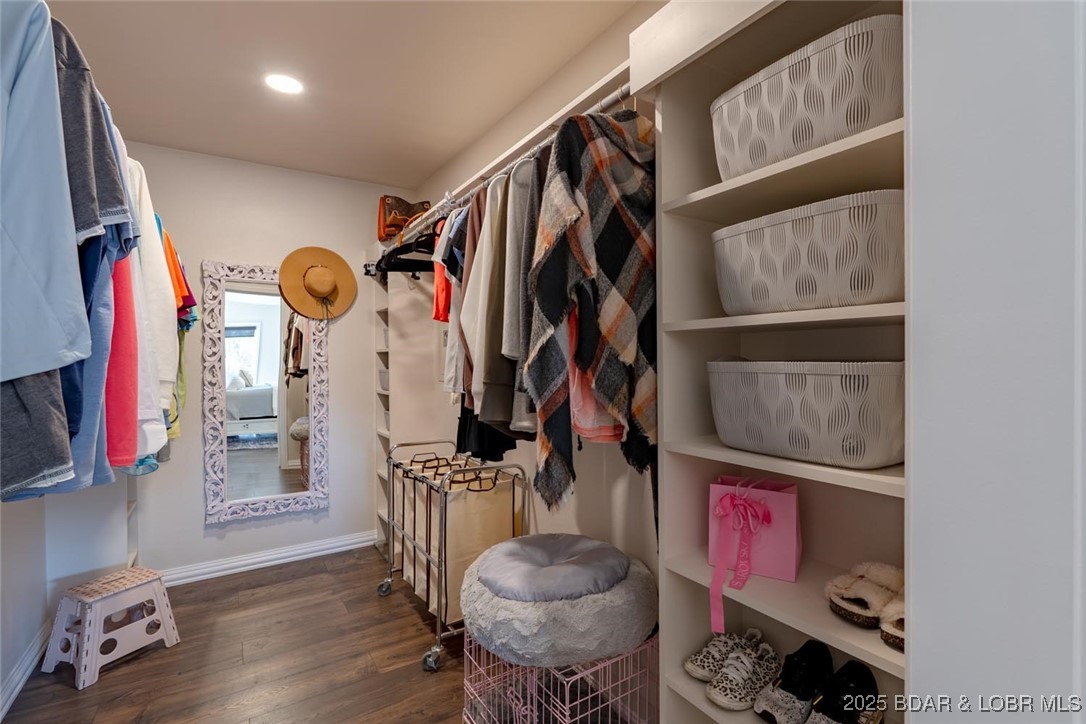 999 Imperial Point Drive Four Seasons, MO 65049 - Photo 33 of 74 Enlarged walk in closet