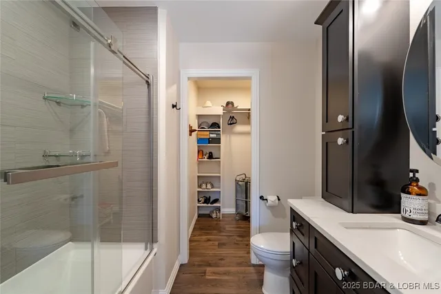 $1,495,000 | 999 Imperial Point Drive, Four Seasons, MO 65049