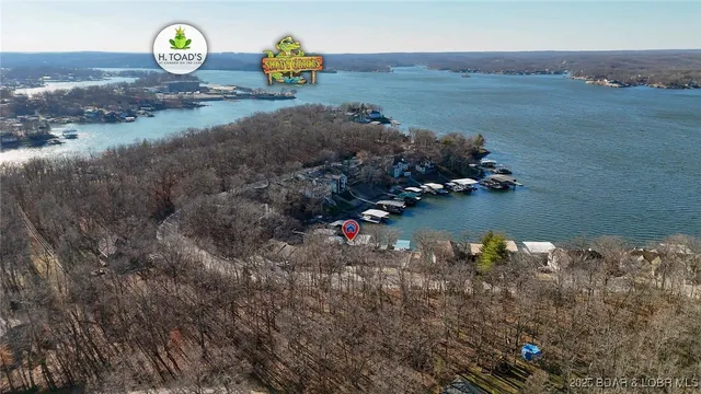 $1,495,000 | 999 Imperial Point Drive, Four Seasons, MO 65049