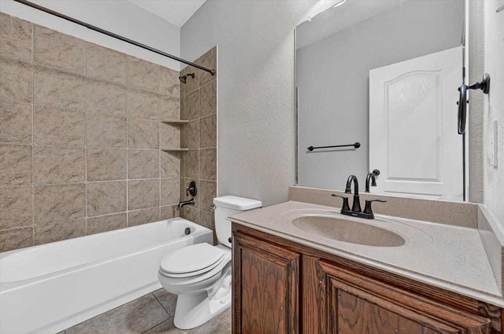 8204 Tierra Del Sol Road Arlington, TX 76002 - Photo 9 of 18