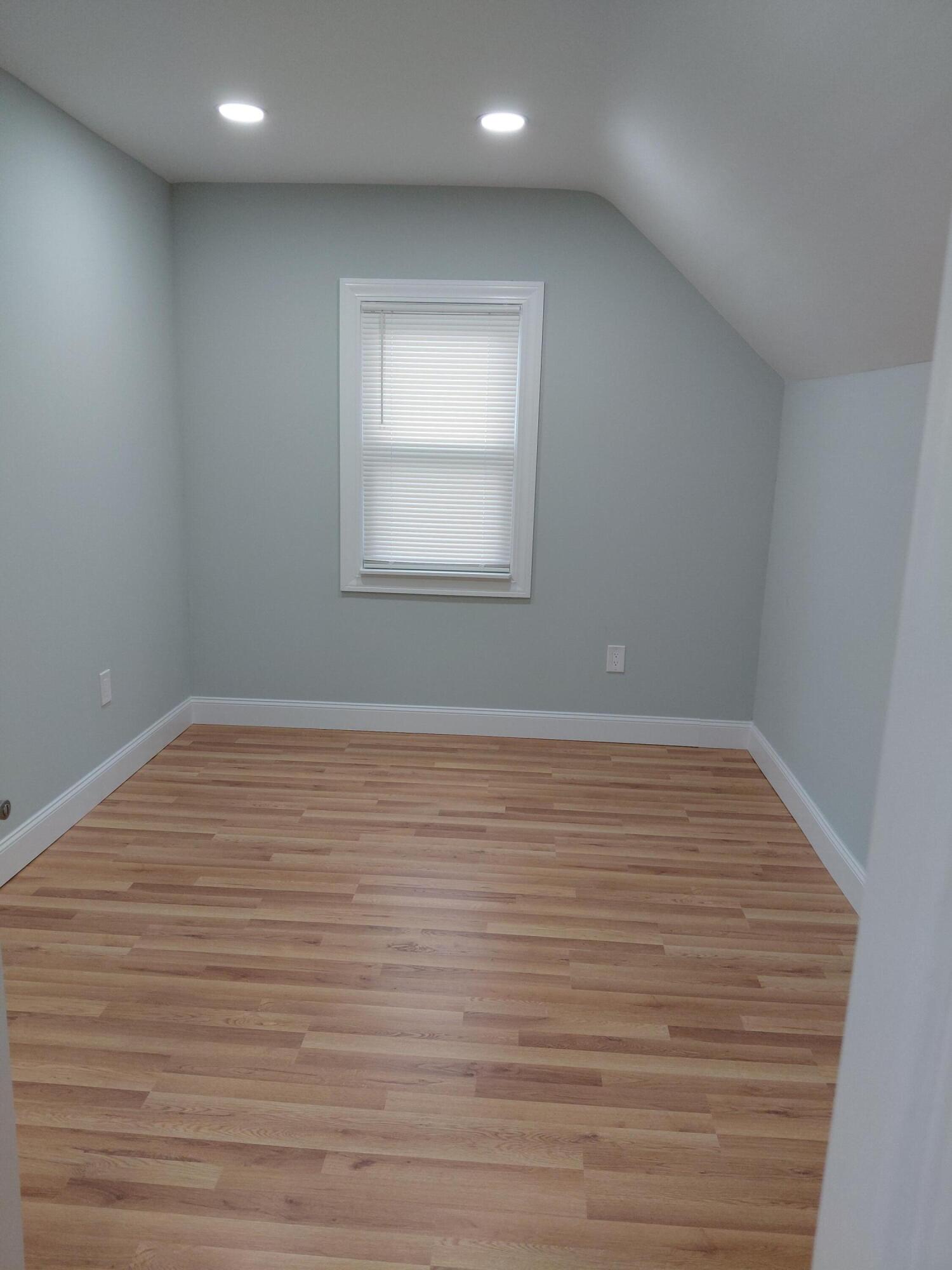 1436 North Prospect Road Ypsilanti, MI 48198 - Photo 16 of 50 20260919_125737