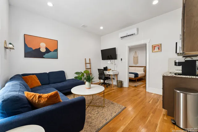 $1,450 | 314 Baltimore Avenue, Unit 3, San Antonio, TX 78215