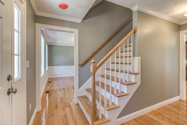 48 Bridle Road Billerica, MA 01821 - Photo 4 of 30 Gallery Image 4