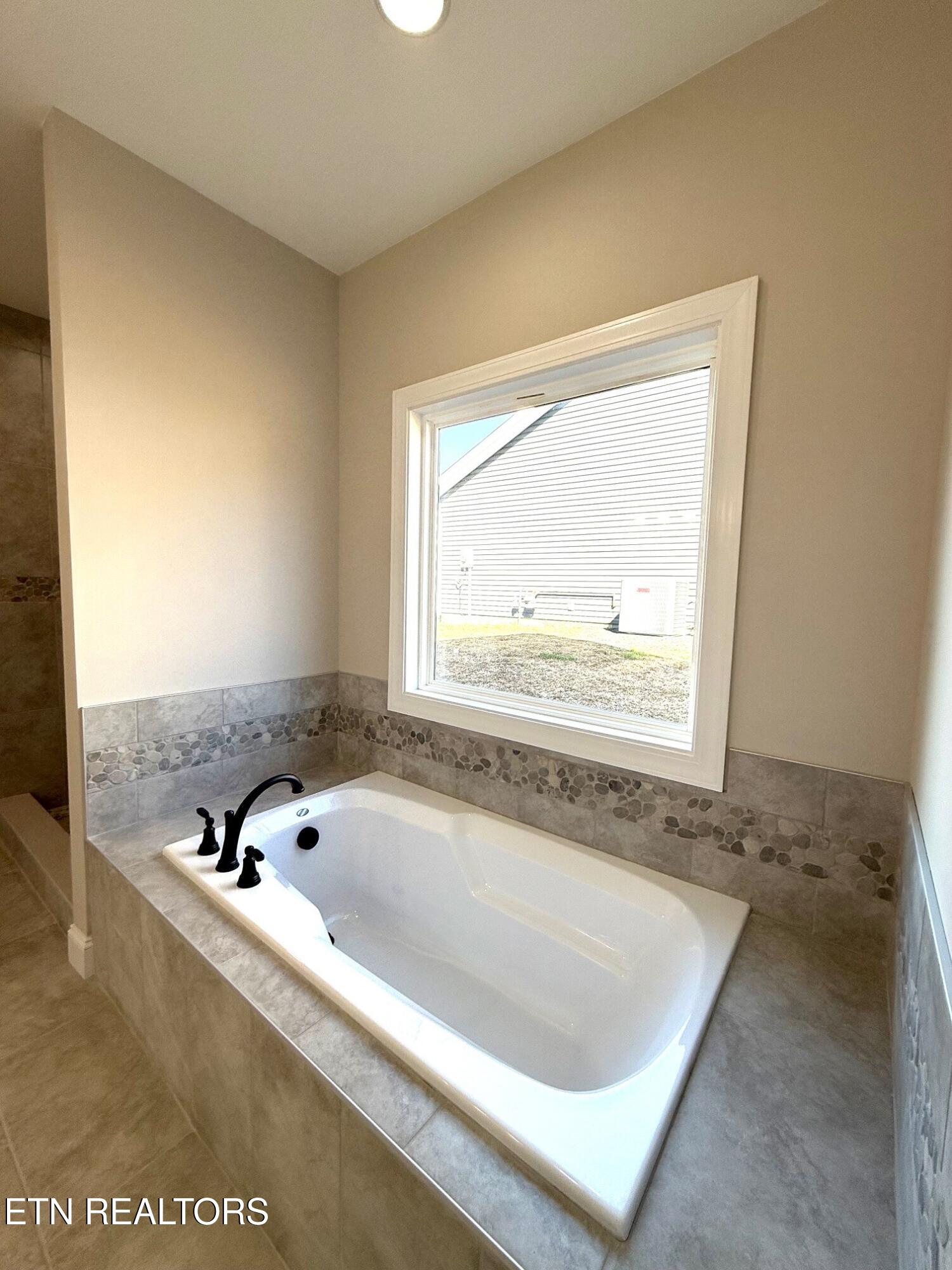 218 Mossy Rock Road Andersonville, TN 37705 - Photo 12 of 22 thumbnail_IMG_3573