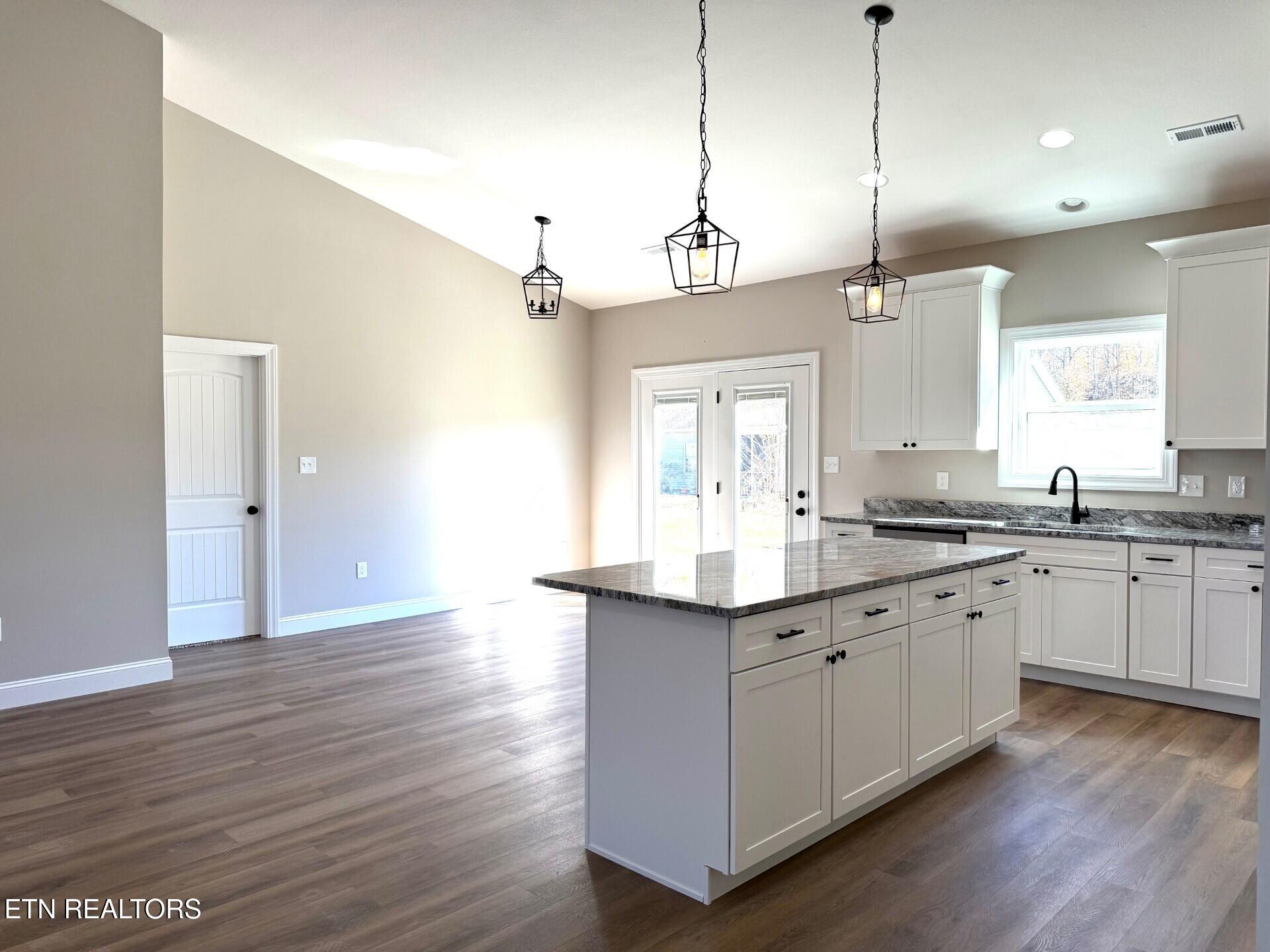 218 Mossy Rock Road Andersonville, TN 37705 - Photo 6 of 22 thumbnail_IMG_3561 (1)