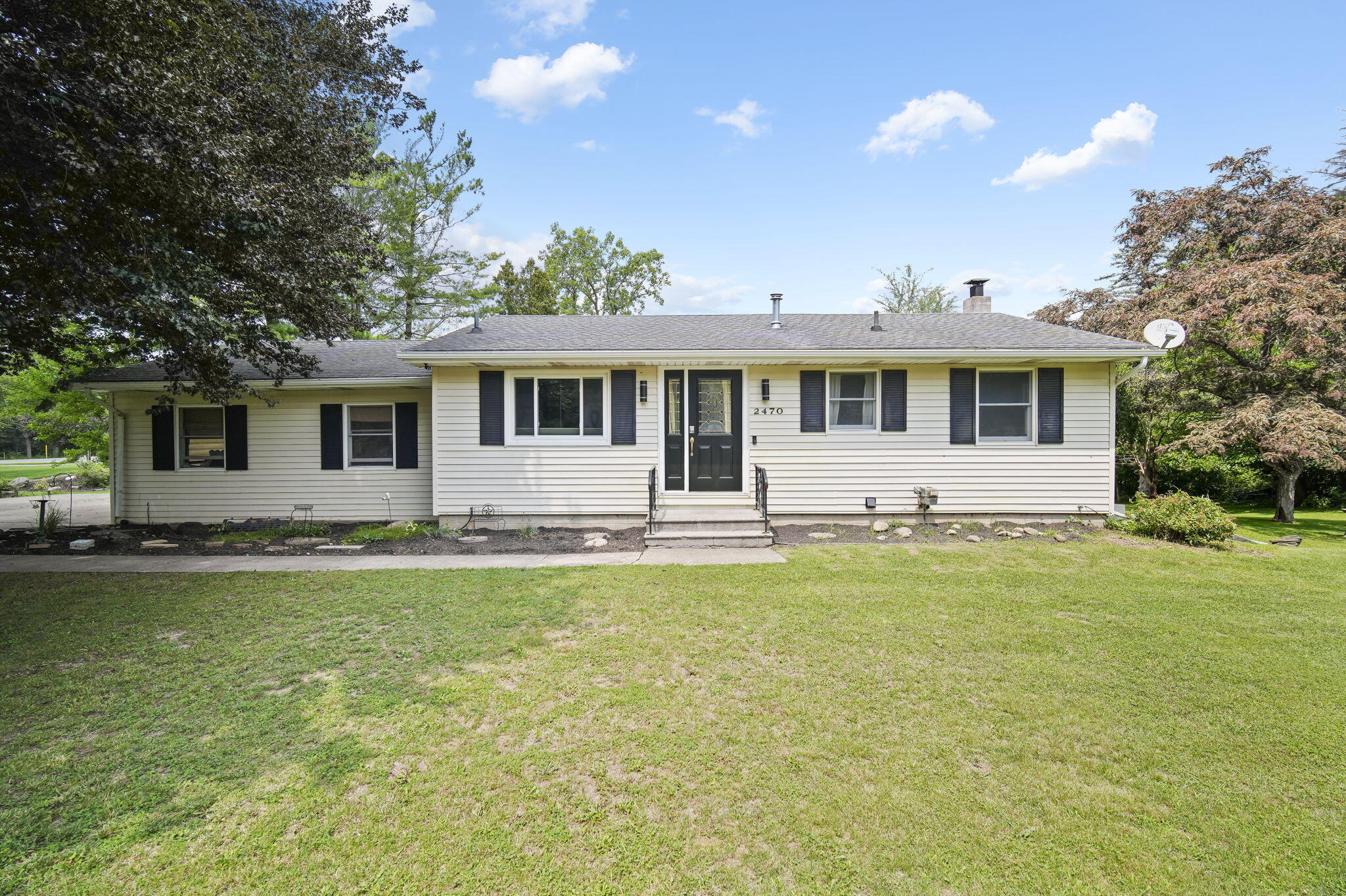 2470 West Kimmel Road Jackson, MI 49201 - Photo 2 of 40 2