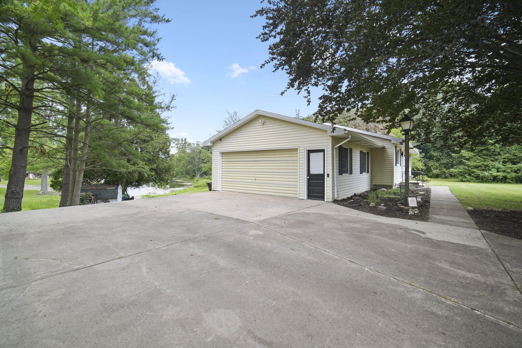 2470 West Kimmel Road Jackson, MI 49201 - Photo 32 of 40 32
