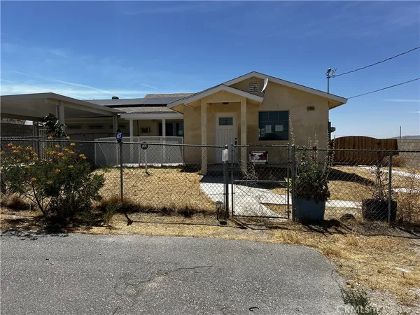 $242,000 | 9404 Mesa Avenue, Lucerne Valley, CA 92356