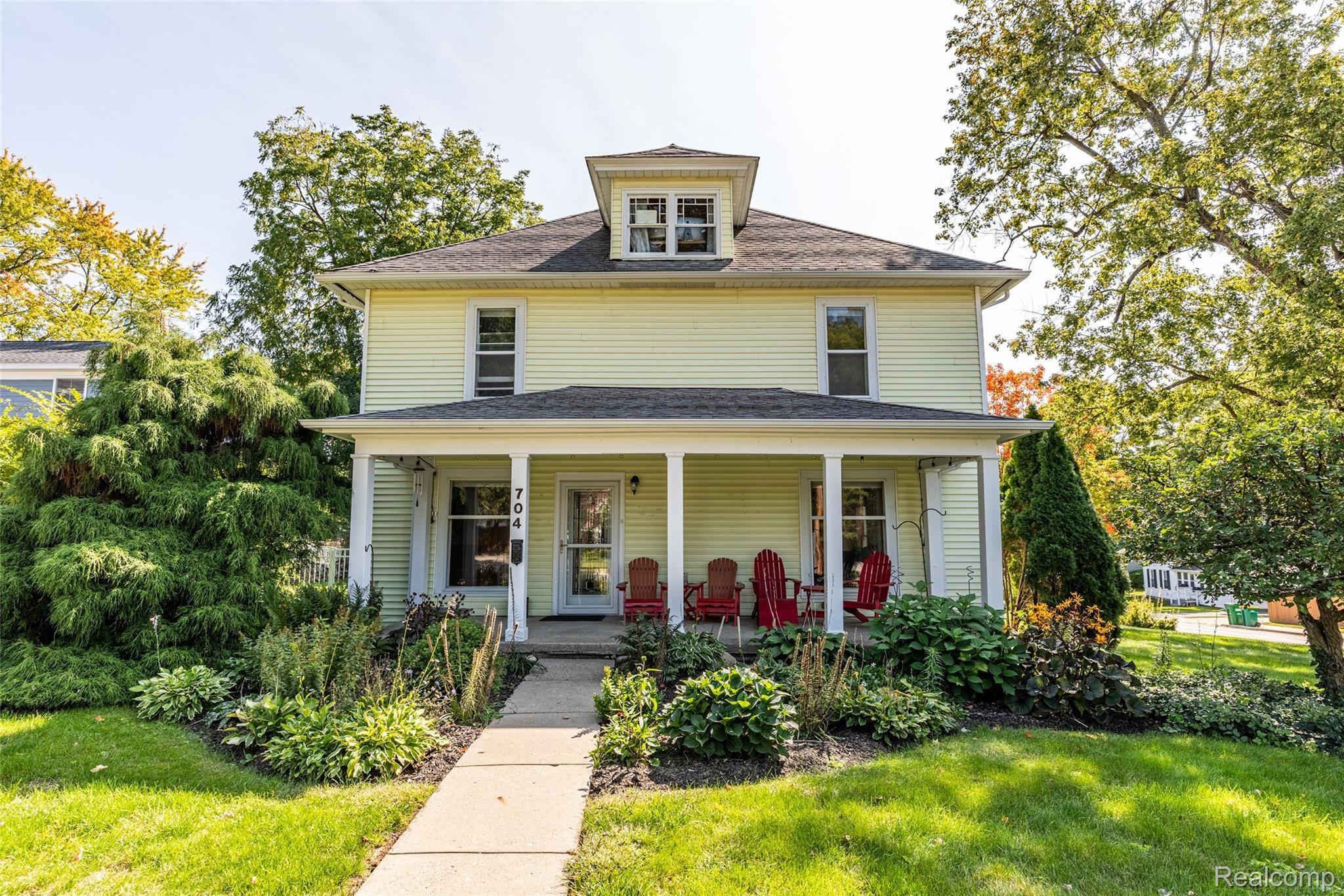 704 Spencer Road Brighton, MI 48116 - Photo 1 of 44 1.Front