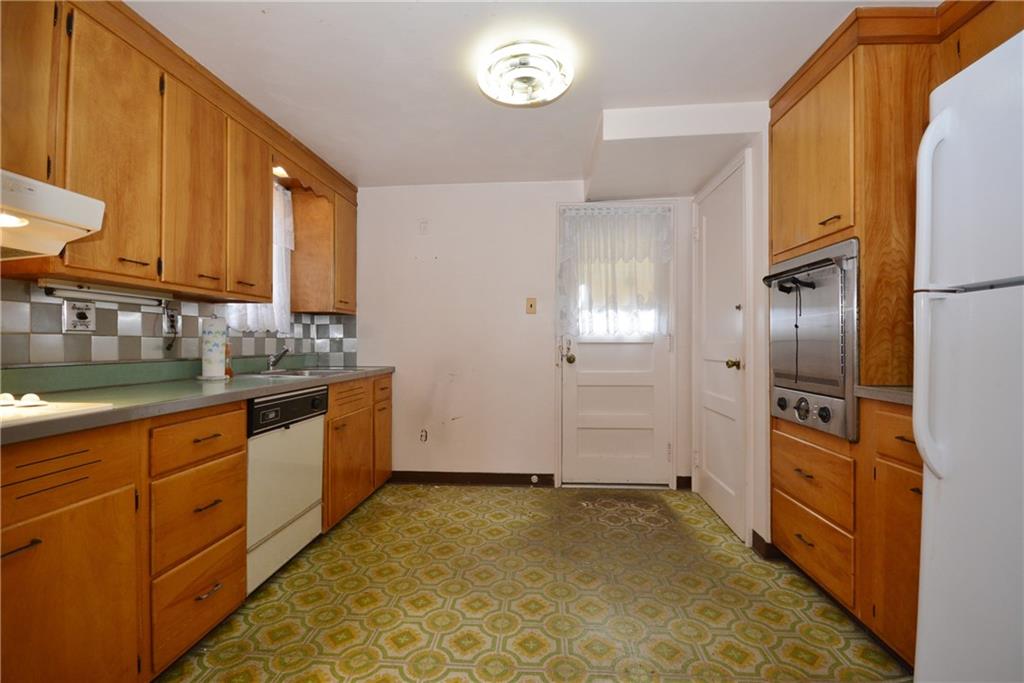 1143 West 11th Street McKees Rocks, PA 15136 - Photo 8 of 24 Gallery Image 8