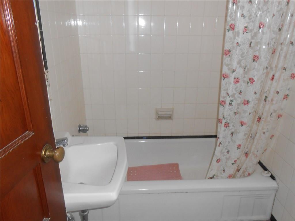 1143 West 11th Street McKees Rocks, PA 15136 - Photo 10 of 24 Gallery Image 10