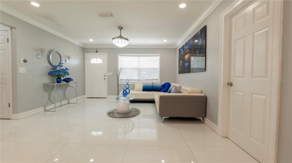 9446 Bayside Court Spring Hill, FL 34608 - Photo 5 of 45 Gallery Image 5