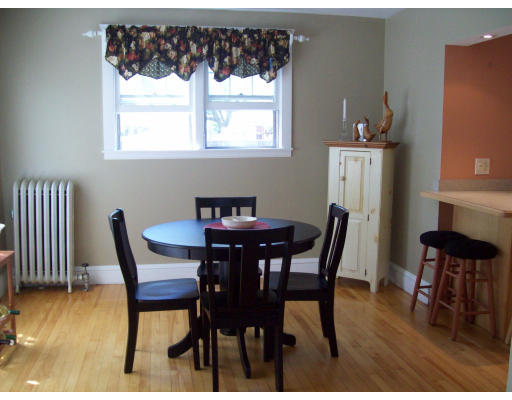33 Brandon Road Worcester, MA 01606 - Photo 6 of 24 Gallery Image 6