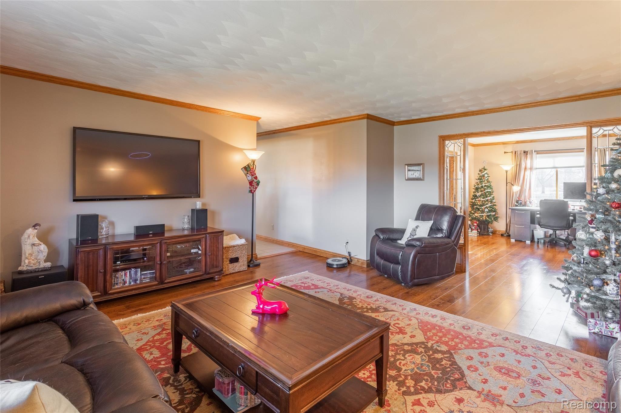 4729 Merritt Road Ypsilanti, MI 48197 - Photo 14 of 58 244A2825-HDR.jpg