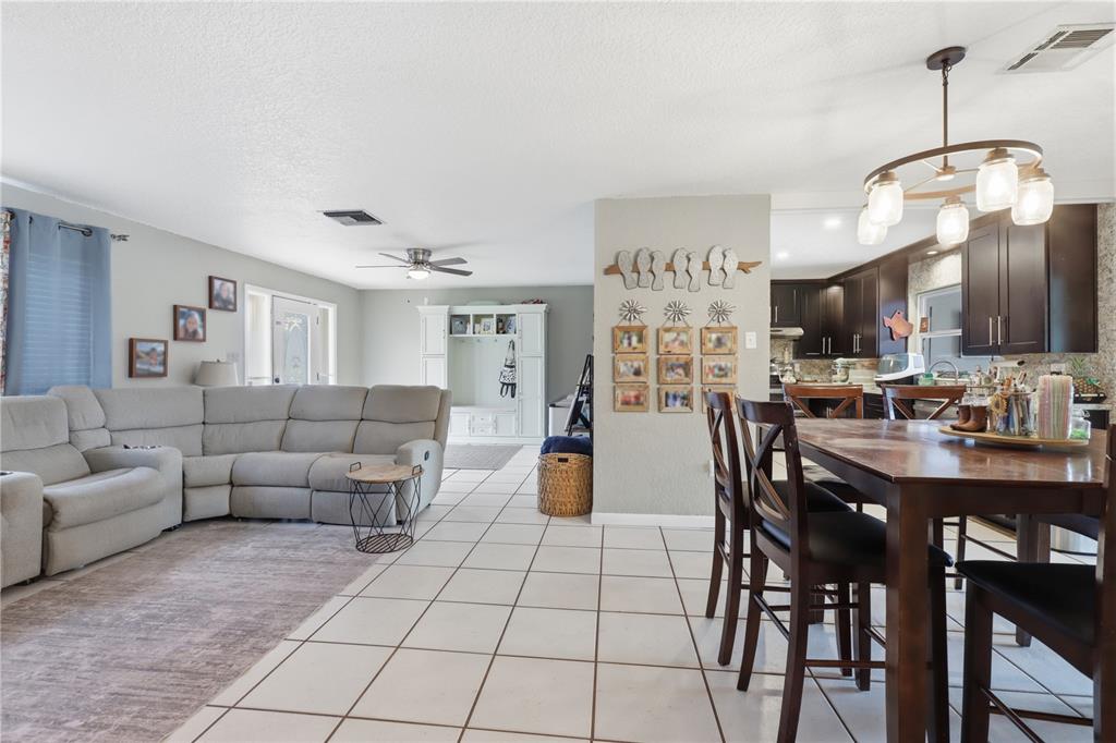 69 Crystal Drive DeBary, FL 32713 - Photo 7 of 29