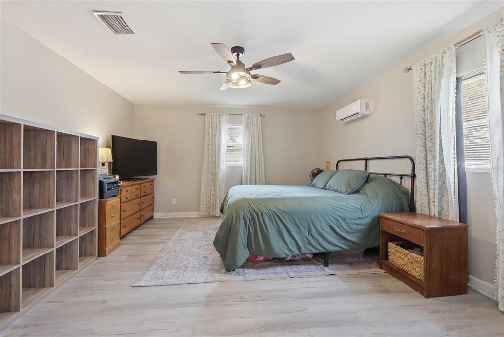 69 Crystal Drive DeBary, FL 32713 - Photo 10 of 29