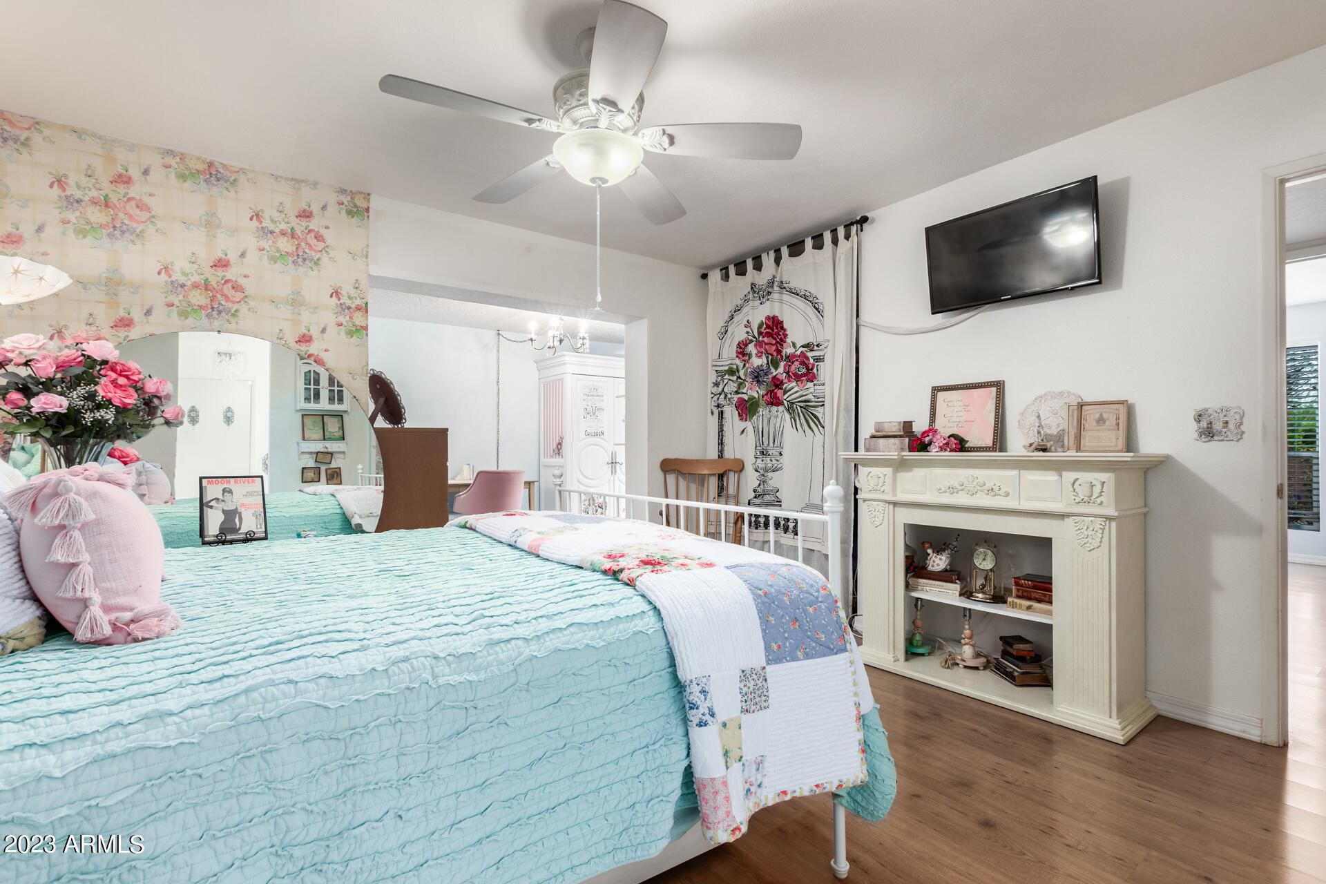 639 East Calavar Road Phoenix, AZ 85022 - Photo 18 of 41 18 - Calavar