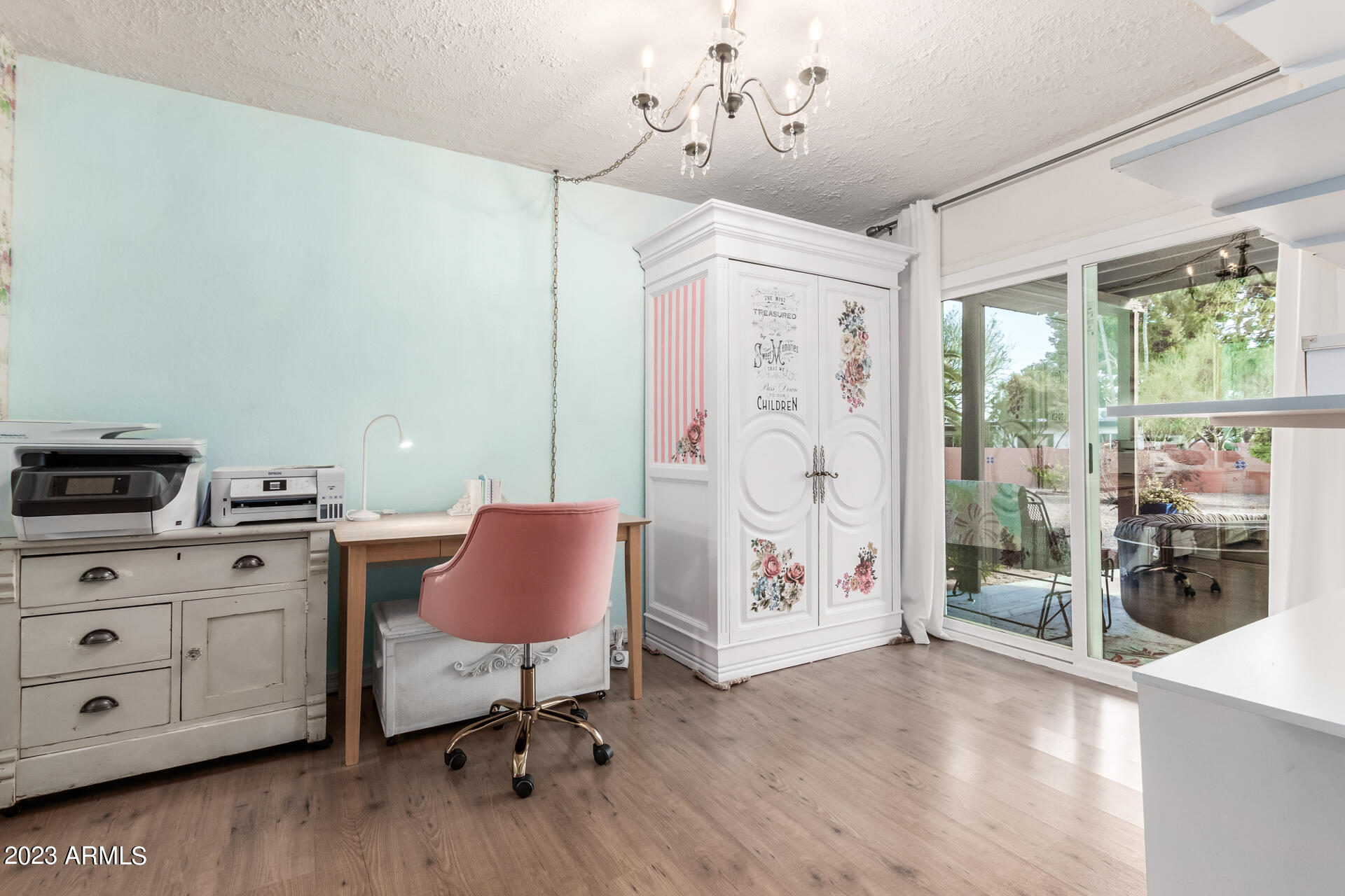 639 East Calavar Road Phoenix, AZ 85022 - Photo 19 of 41 19 - Calavar