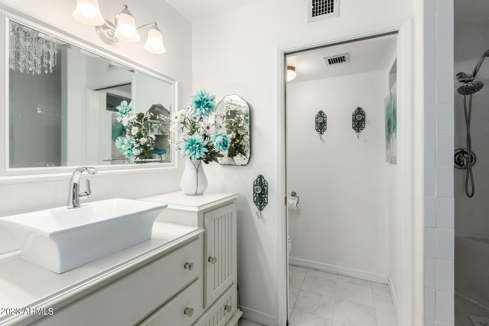 639 East Calavar Road Phoenix, AZ 85022 - Photo 21 of 41 23 - Calavar