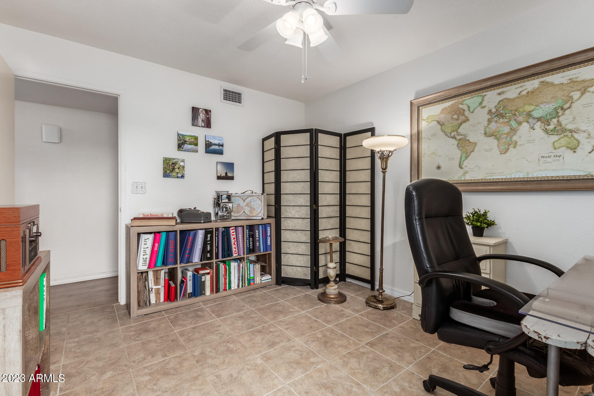 639 East Calavar Road Phoenix, AZ 85022 - Photo 24 of 41 25 - Calavar