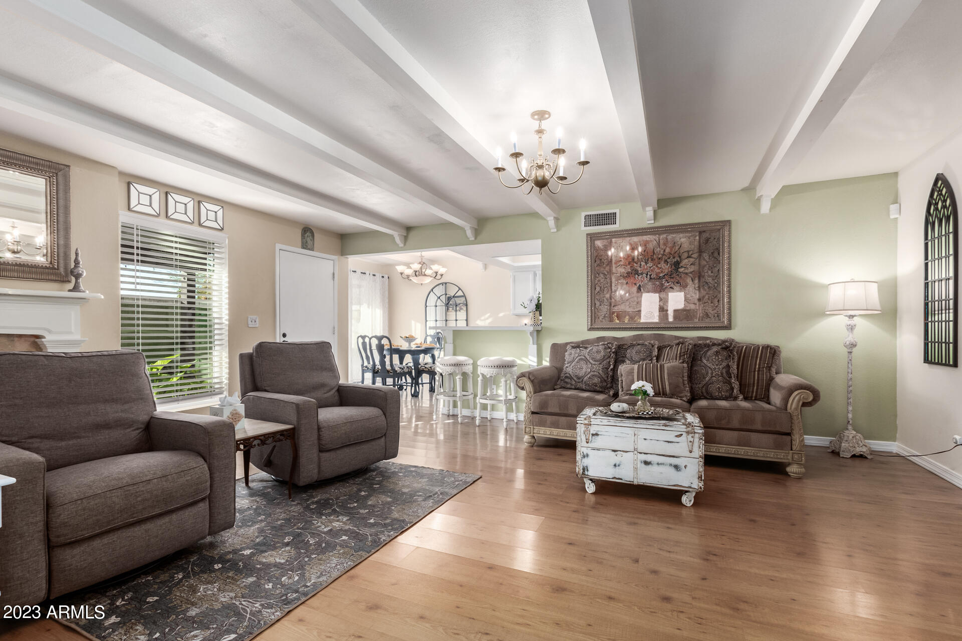 639 East Calavar Road Phoenix, AZ 85022 - Photo 10 of 41 11 - Calavar