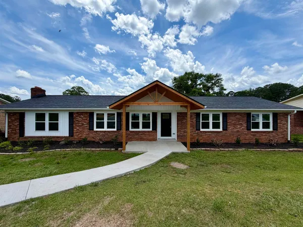 $329,900 | 660 Cherry Hill Road, Spartanburg, SC 29307